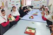 طعم همدلی در کانون انگوت/ اعضا خلاقیت خود را در هنر سفره‌آرایی نشان دادند