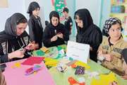 دست‌سازه‌های اعضای کانون رضی هدیه‌ای برای زائران پیاده‌روی اربعین