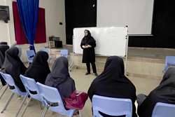 مرکز شماره ۳ کانون اردبیل برای مددجویان کمیته امداد کارگاه قصه‌گویی برگزار می‌کند