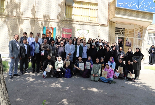 نشست مشترک داستان‌نویسان نوجوان اردبیل و آذربایجان شرقی در سراب برگزار شد